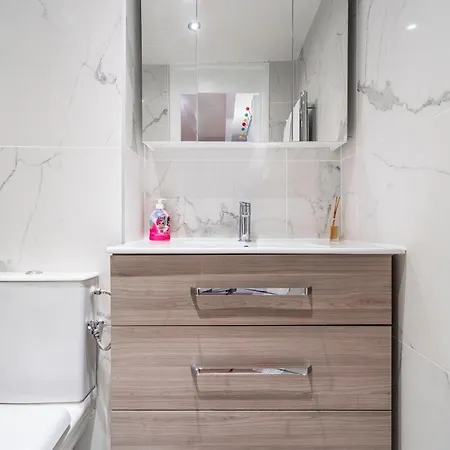 Center Loft باريس