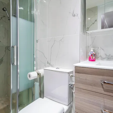 Center Loft باريس